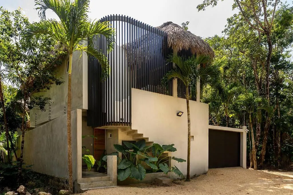 Bougain Villa - Luxurious Jungle Villa Tulum